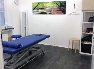 Behandlungszimmer-2 Physiotherapie ars movendi Behandlungszimmer-2 Physiotherapie ars movendi